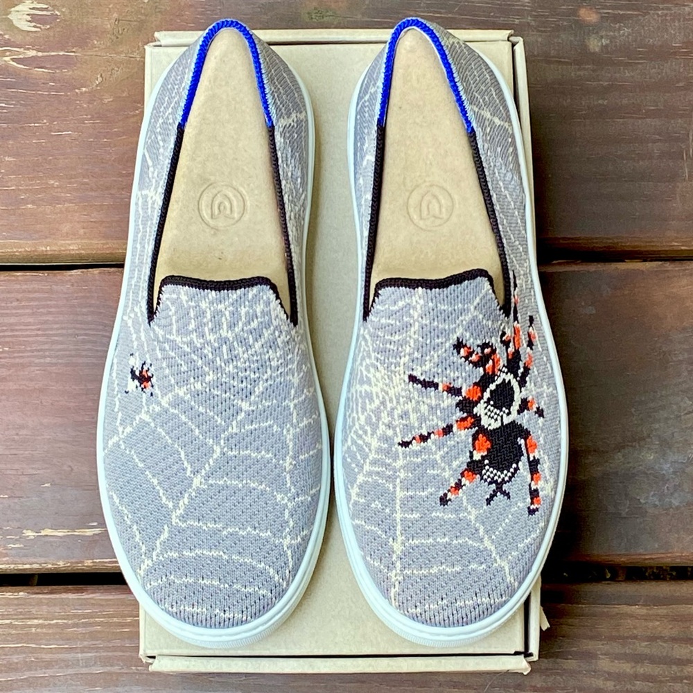 Rothy's Spider Creepy Crawly Kids Sneakers
! NEW in Box  ! Size 4 Slip On